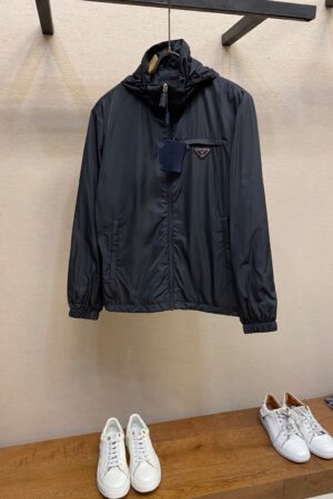 Prada Re-Nylon Jack Met Afneembare Capuchon Black