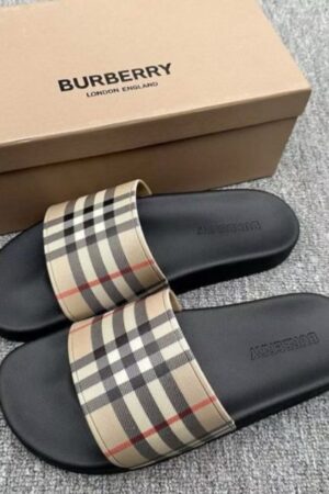 Burberry slippers