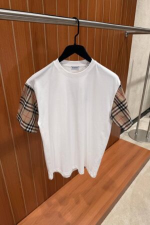Burberry T-shirt With Round Neck And short Sleeves