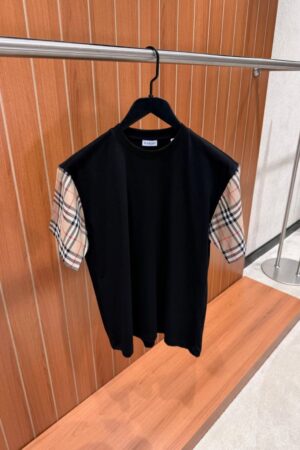 Burberry T-shirt With Round Neck And short Sleeves Black